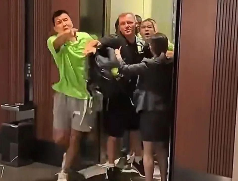 毛剑卿谈国安球迷:把人骂得像狗,你们是衣食父母?你搁我我也急